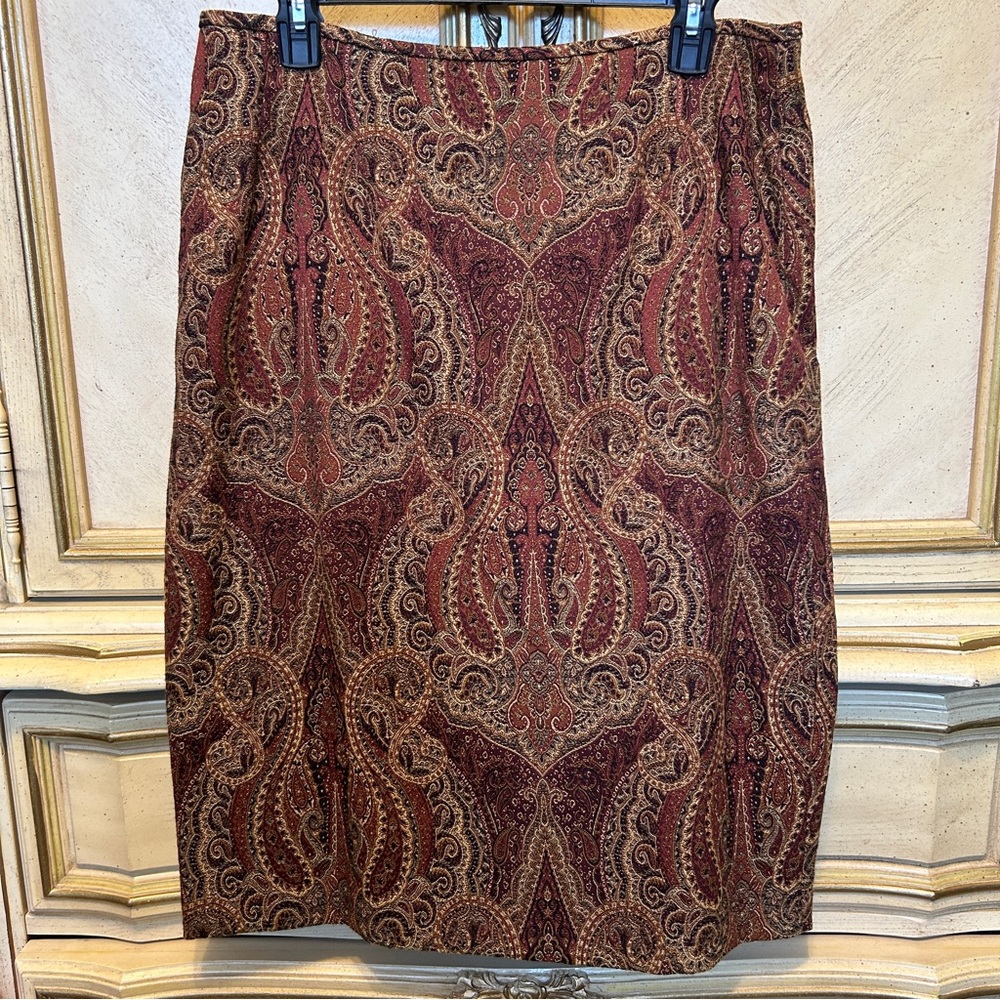 Le Suit Rust Tan Brown Paisley Patterned Pencil Skirt